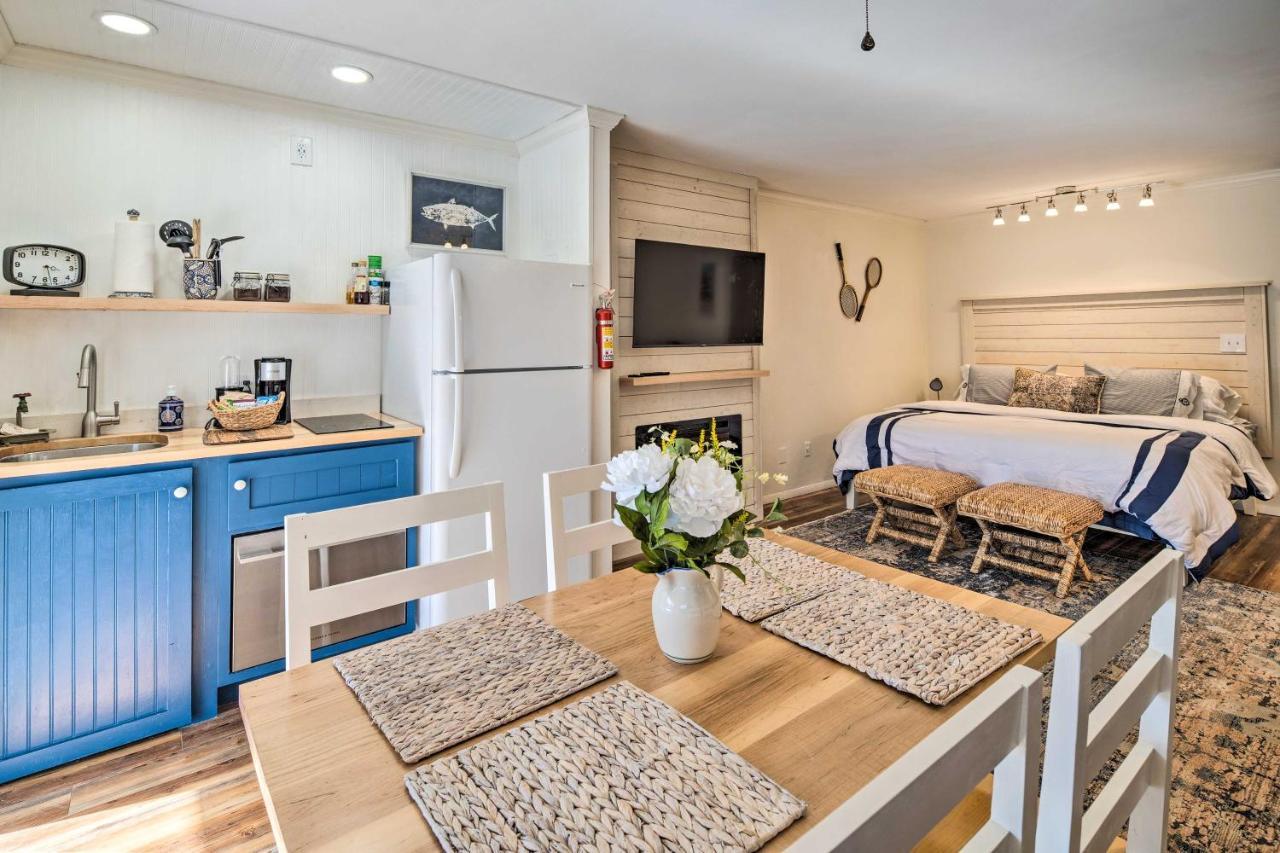 Lake Lure Studio With Private Balcony And Pool Access! Екстер'єр фото