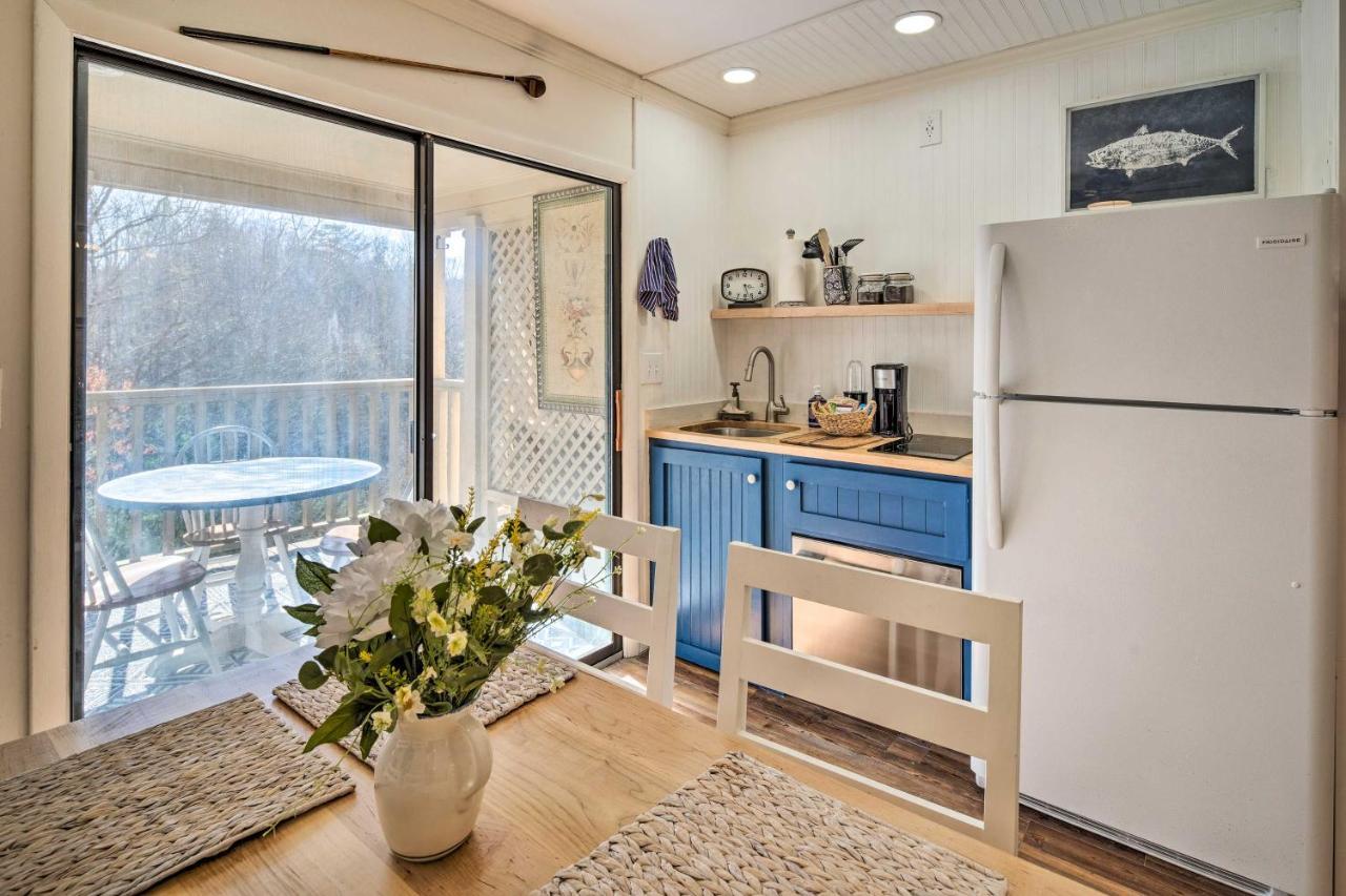 Lake Lure Studio With Private Balcony And Pool Access! Екстер'єр фото