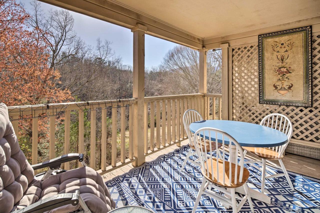 Lake Lure Studio With Private Balcony And Pool Access! Екстер'єр фото